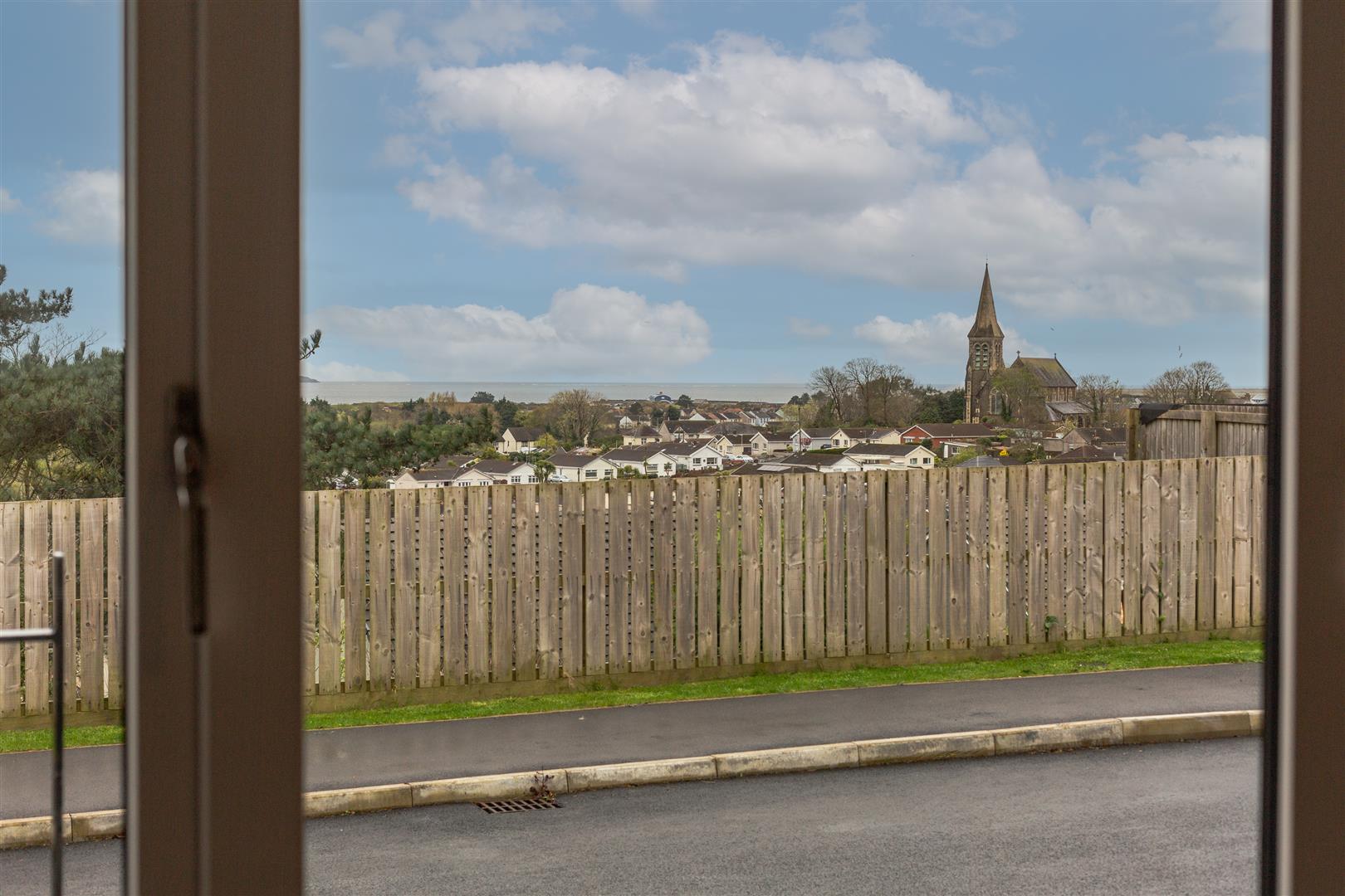 Maes Gwdig, Burry Port, SA16 0TG